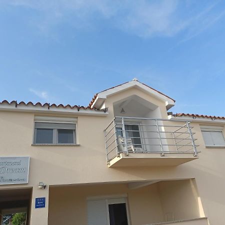Apartmani Dream 普拉 外观 照片